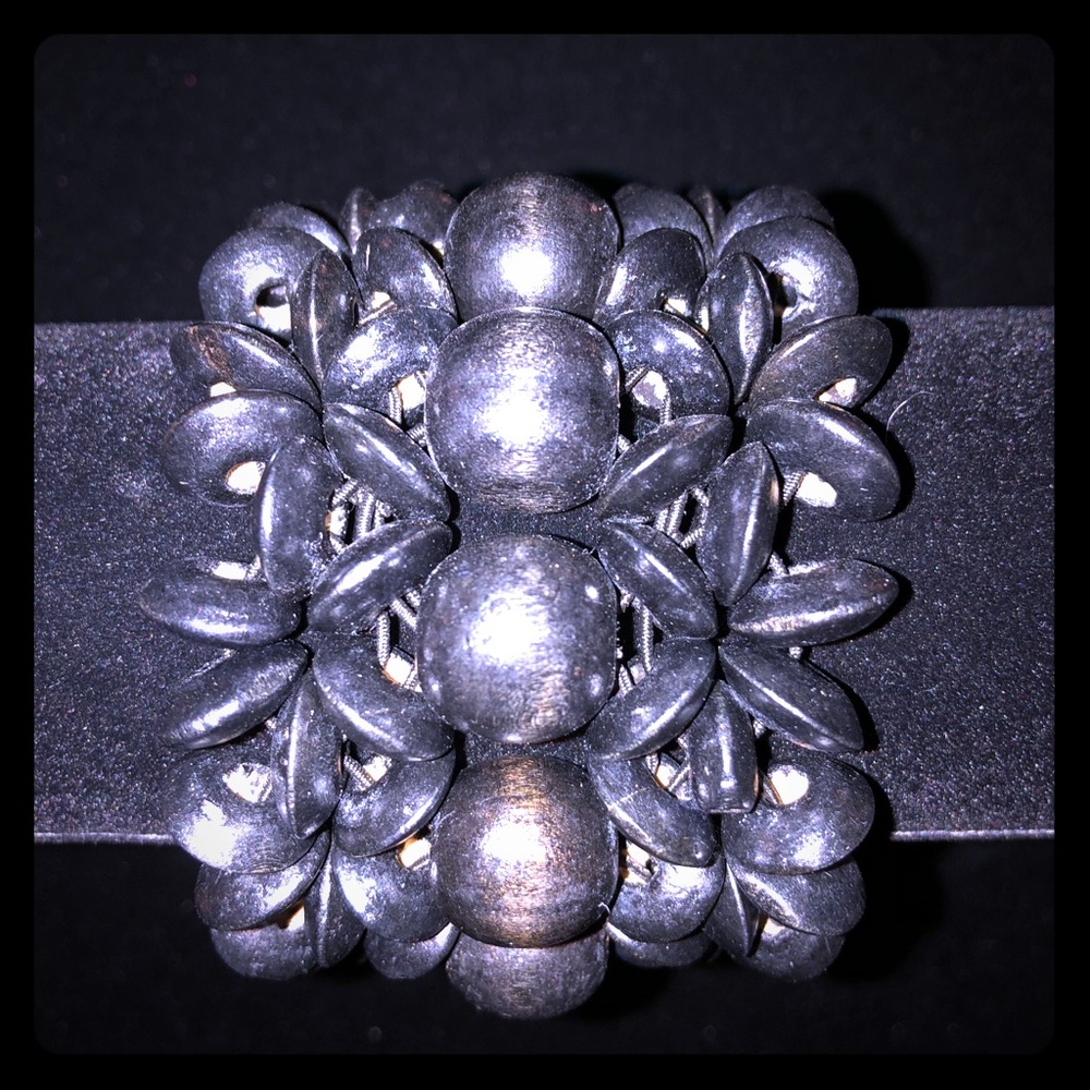 Black Wood beaded bracelet